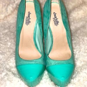 Outing Heel